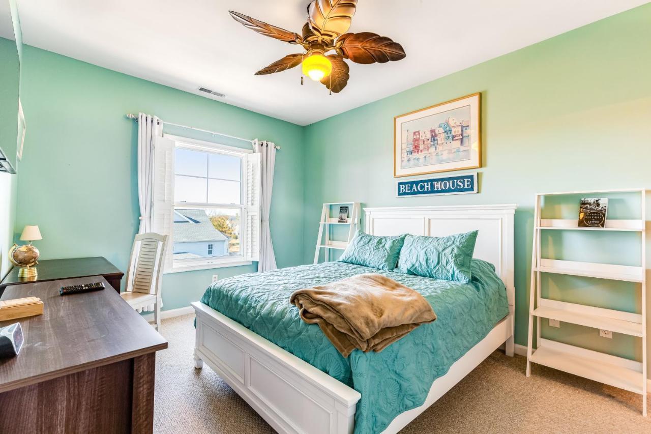 At Bay Crossing - 34670 Circle Unit #2304 Apartment